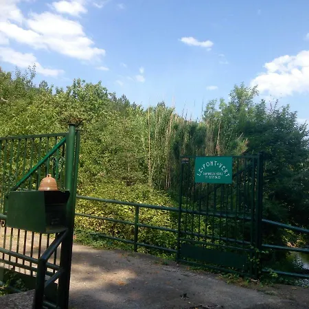 فندق مبيت وإفطار Le Pont Vert Chambres D'hotes *